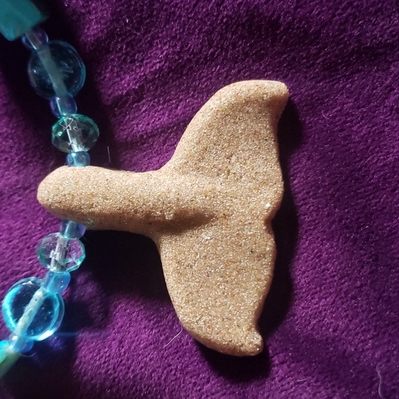 Pearl mother of Pearl glass necklace w/sand pendent - Picture 2 of 6